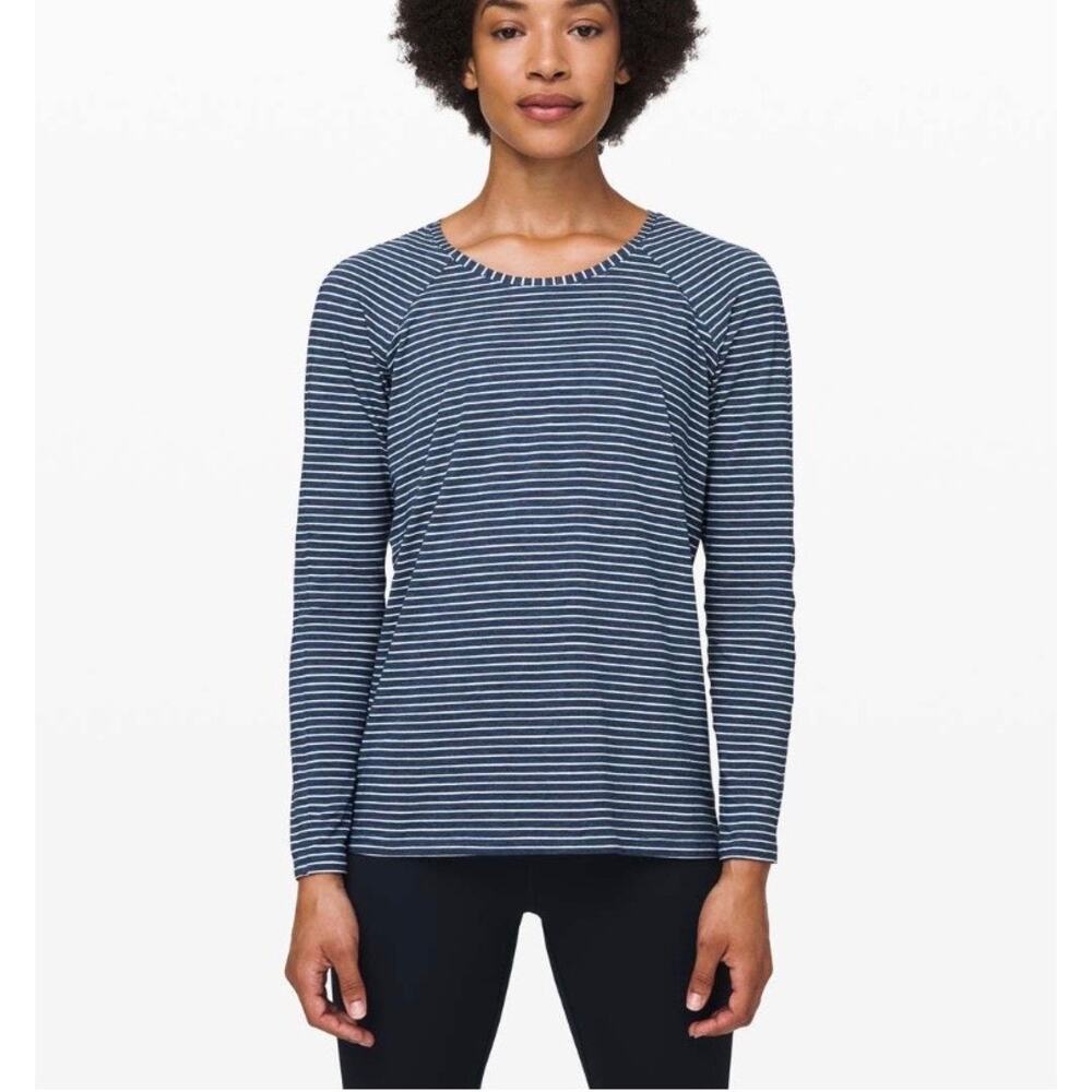 Lululemon Emerald Long Sleeve Modern Stripe Heathered Code Blue White Size 4